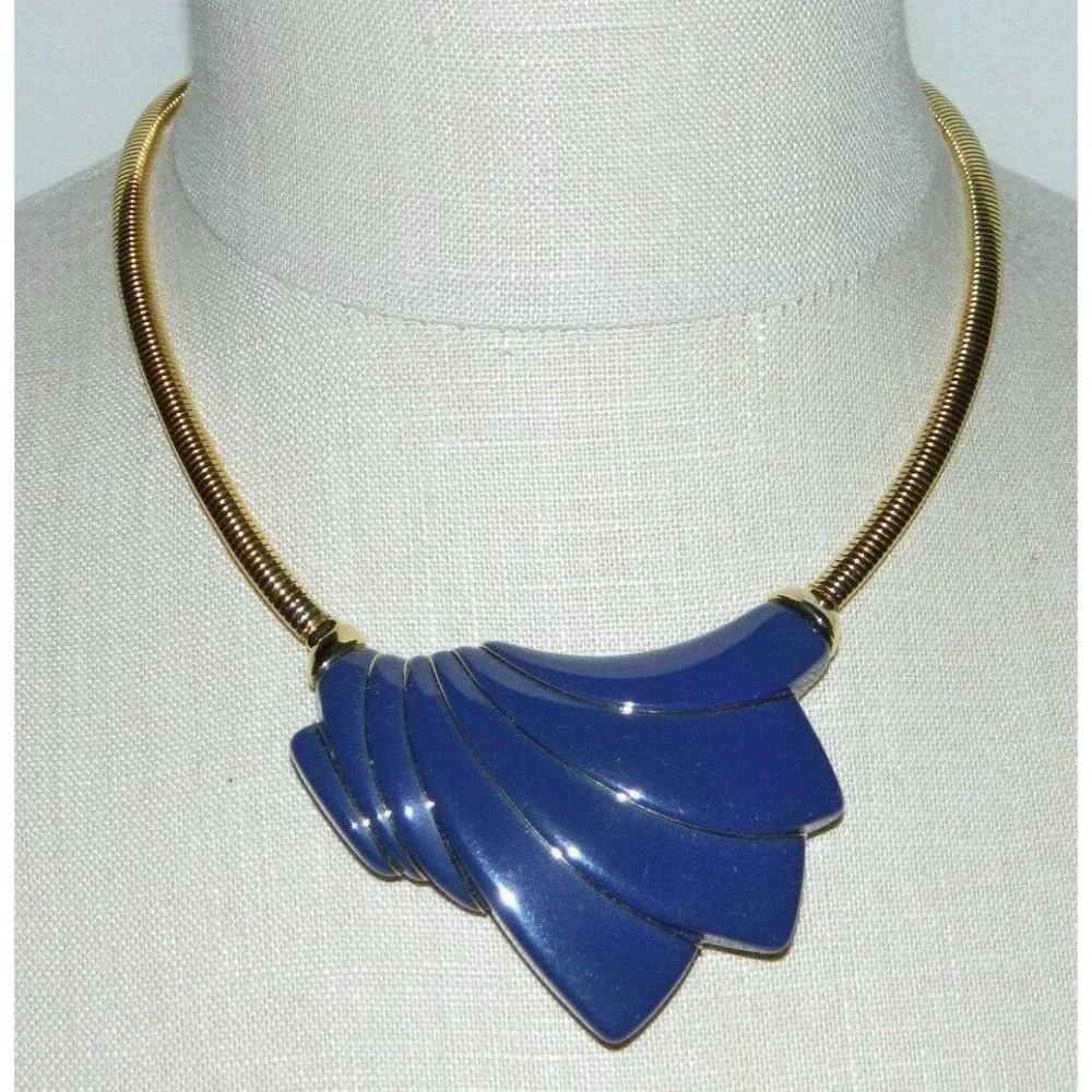 VTG TRIFARI Modernist Abstract Art Deco Gold Tone Purple Lucite Choker NWT